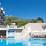 Adriatica Aparthotel 2*
