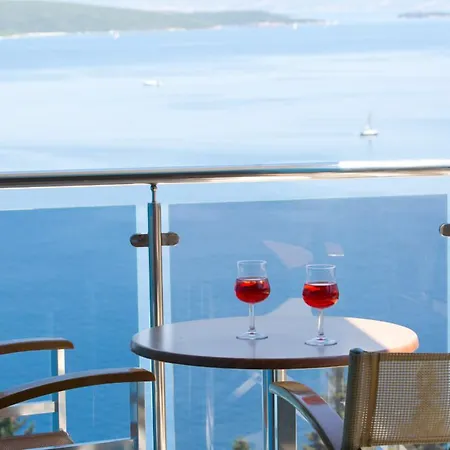 Adriatica ニキアナ