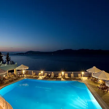 Adriatica アパートホテル