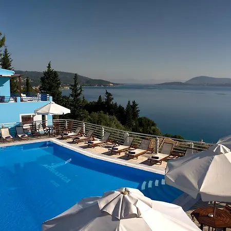 Adriatica アパートホテル 2*