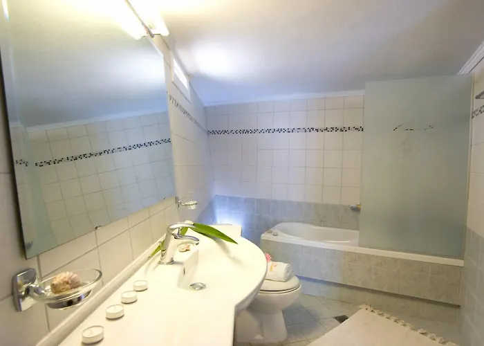 Adriatica Lägenhetshotell Nikiana